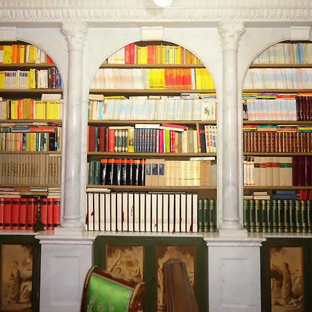 Augusto Villa *