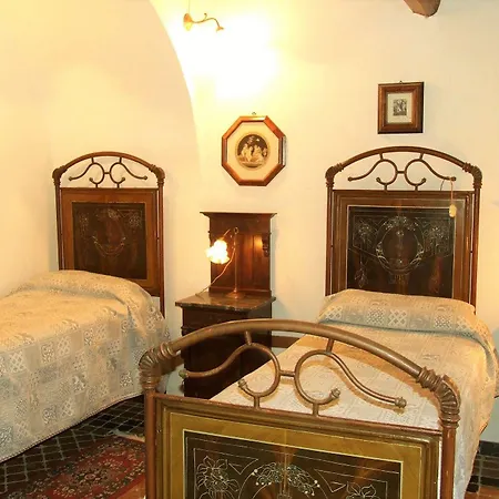 Augusto Villa Cortona