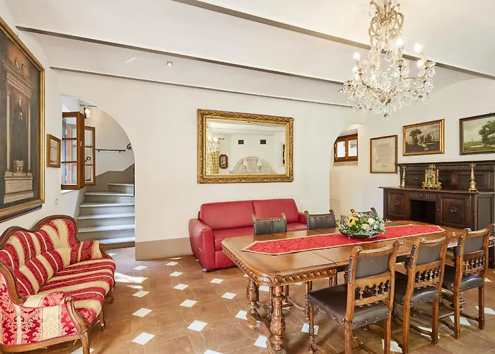 Augusto Villa Cortona